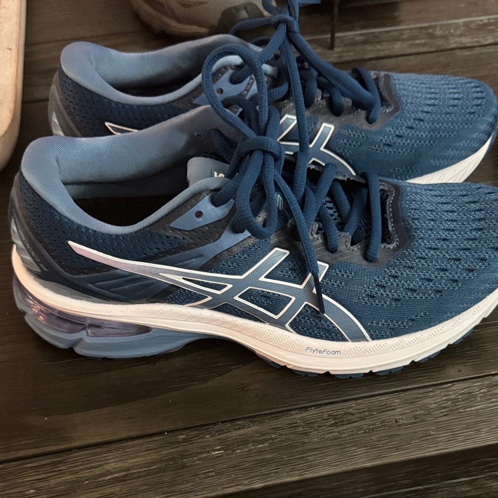 ASICS Women's Navy and White Running Shoes with FlyteFoam Midsole